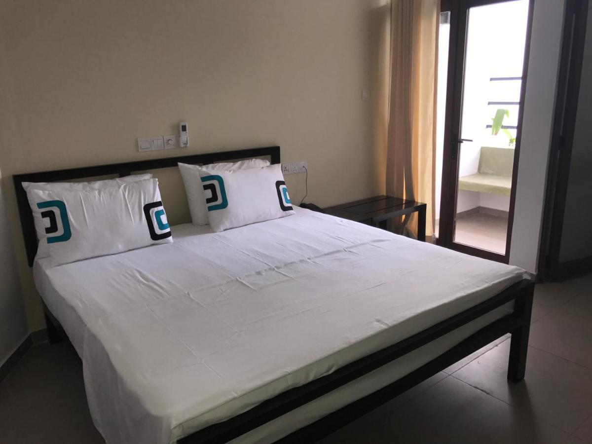 Saninro Hotel - Ragama Zewnętrze zdjęcie