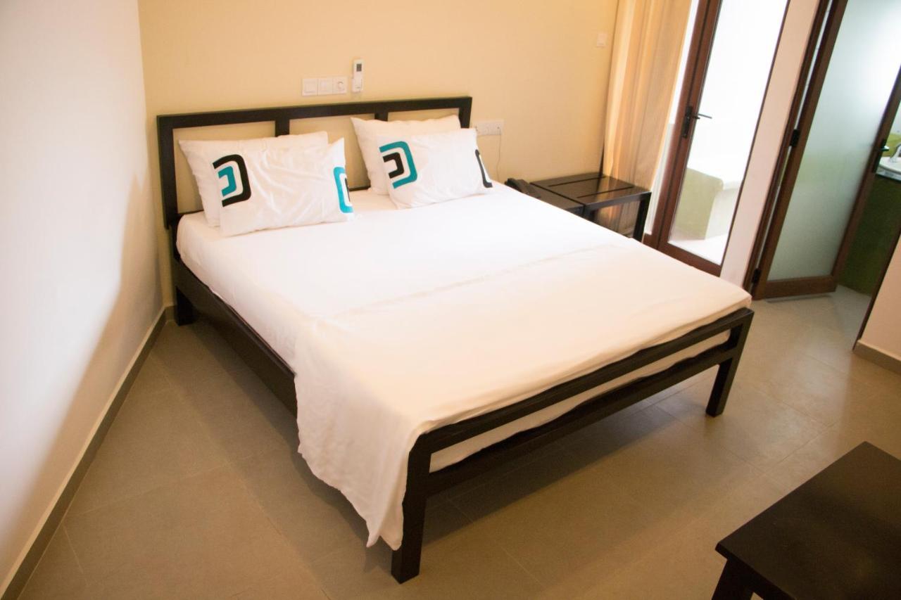 Saninro Hotel - Ragama Zewnętrze zdjęcie