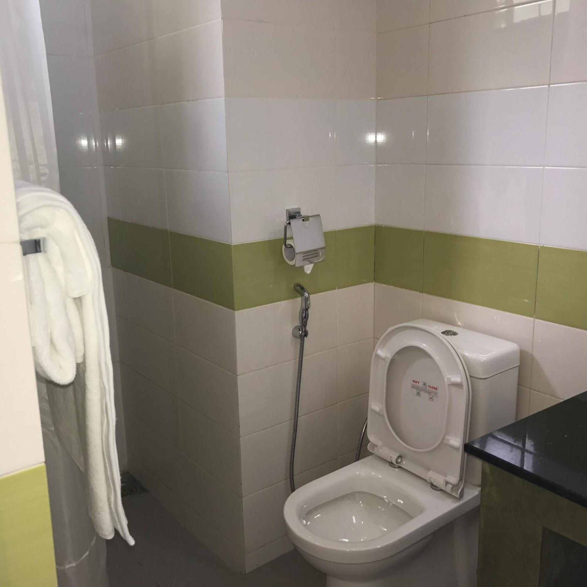 Saninro Hotel - Ragama Zewnętrze zdjęcie