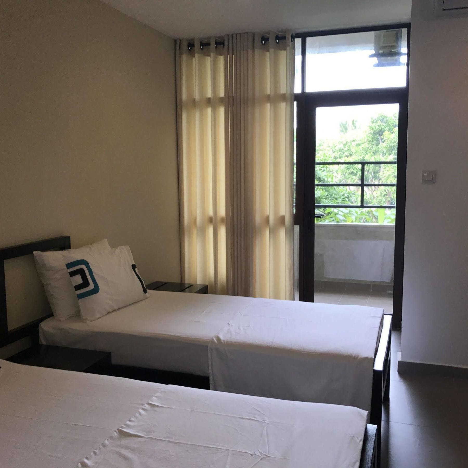 Saninro Hotel - Ragama Zewnętrze zdjęcie
