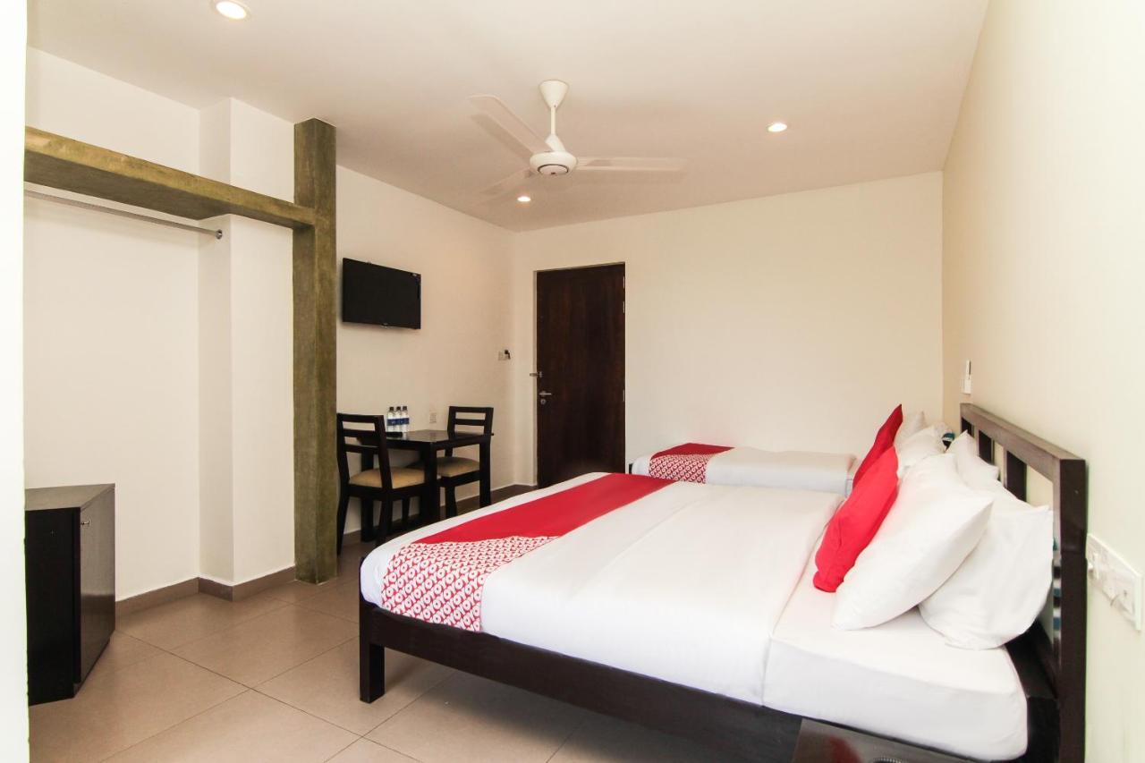 Saninro Hotel - Ragama Zewnętrze zdjęcie