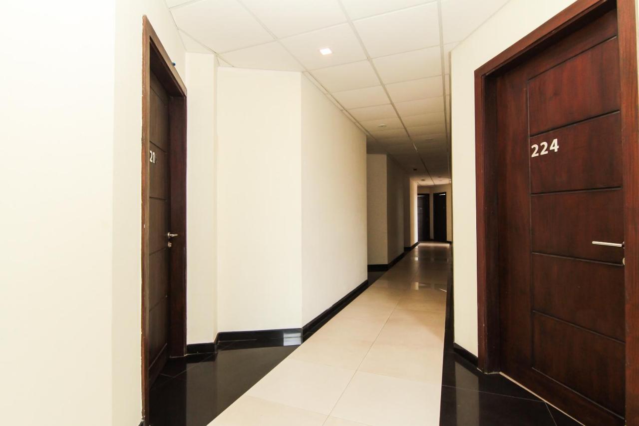 Saninro Hotel - Ragama Zewnętrze zdjęcie
