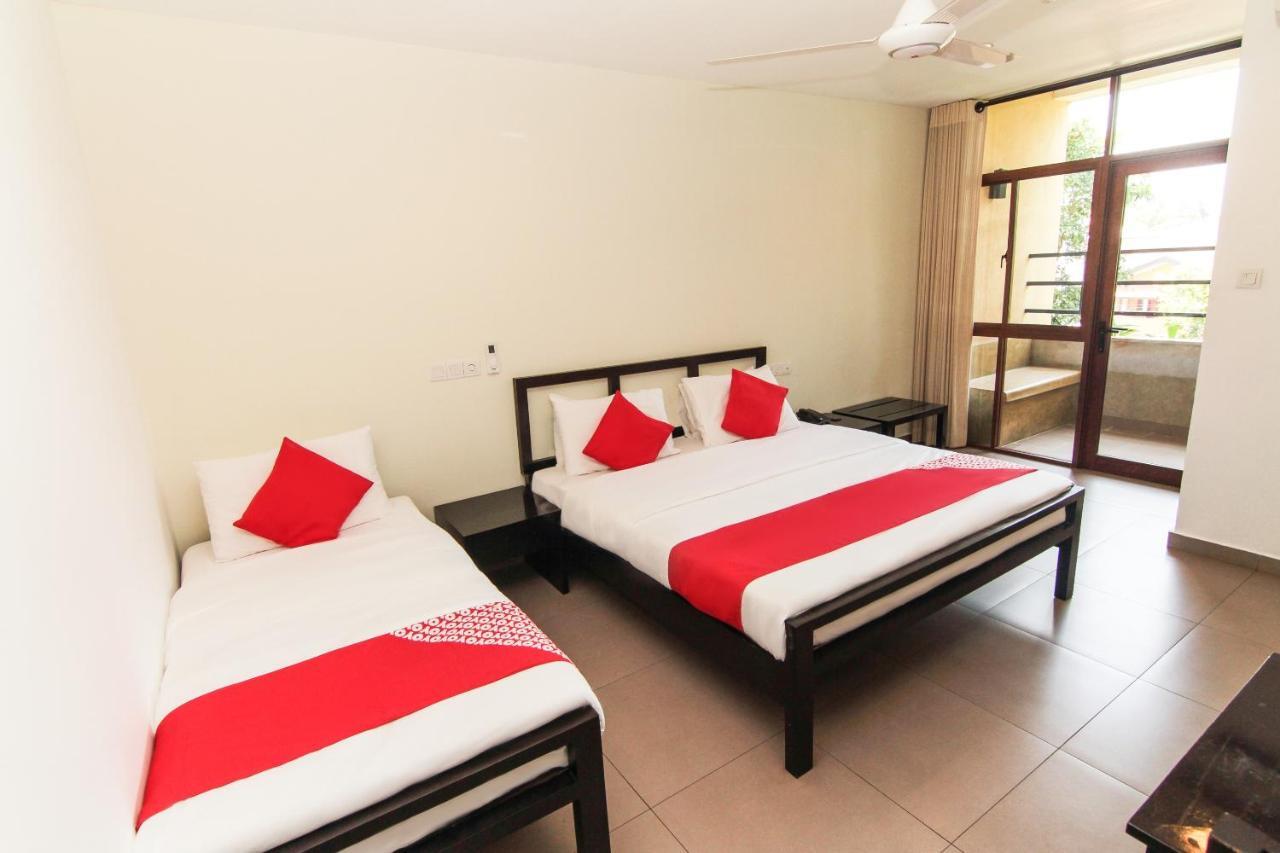 Saninro Hotel - Ragama Zewnętrze zdjęcie