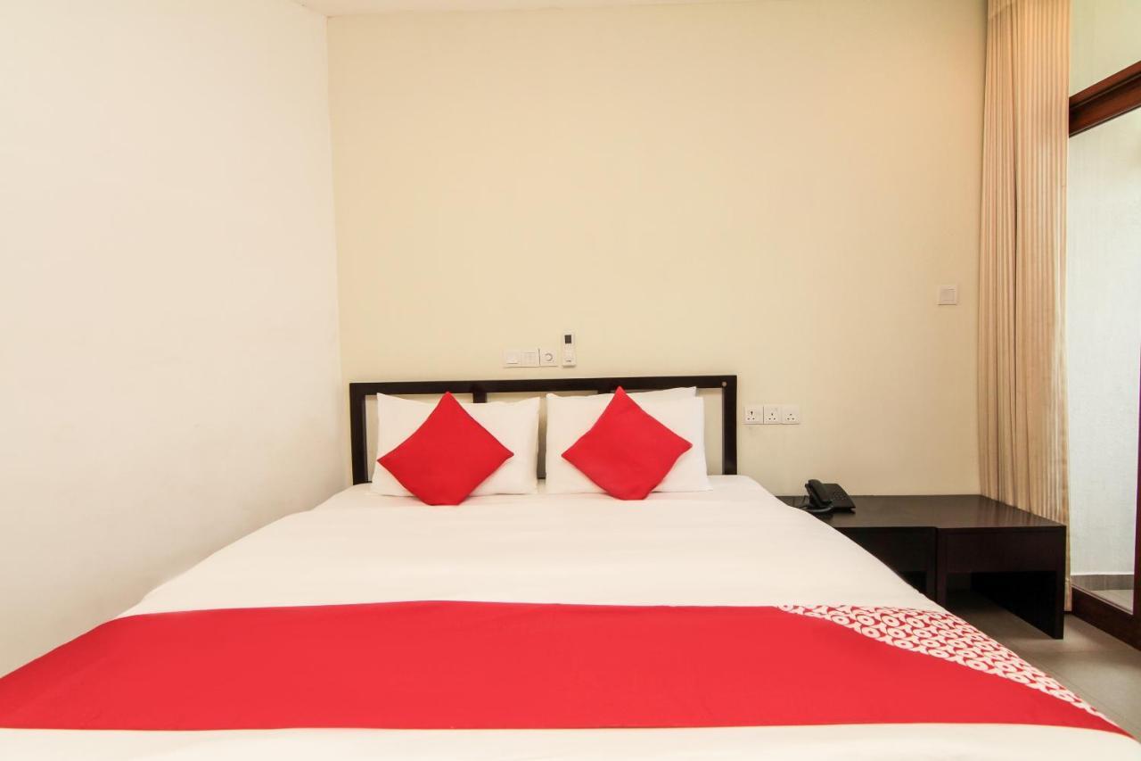 Saninro Hotel - Ragama Zewnętrze zdjęcie